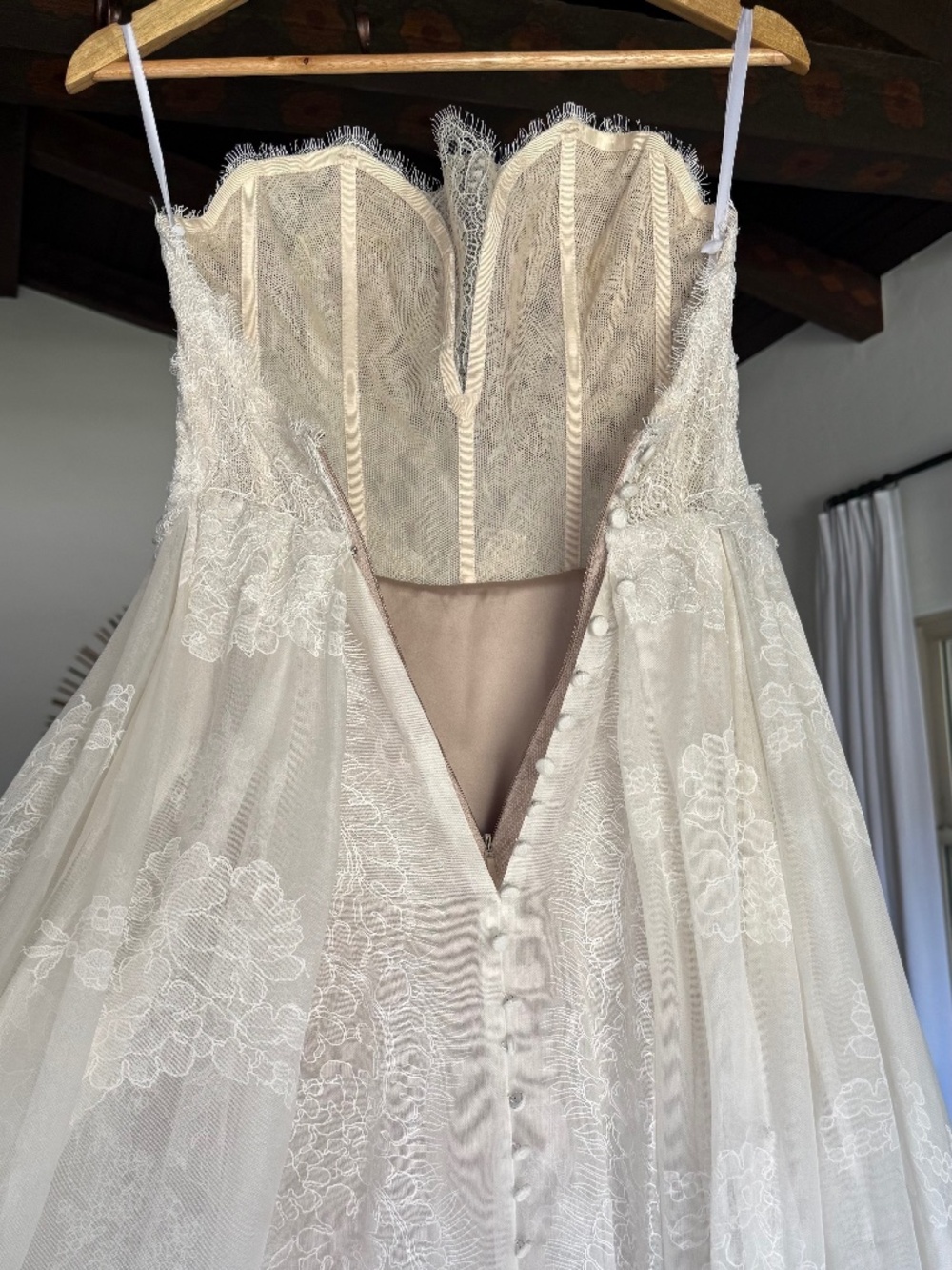 Wedding Dress - Picture 7 of 15